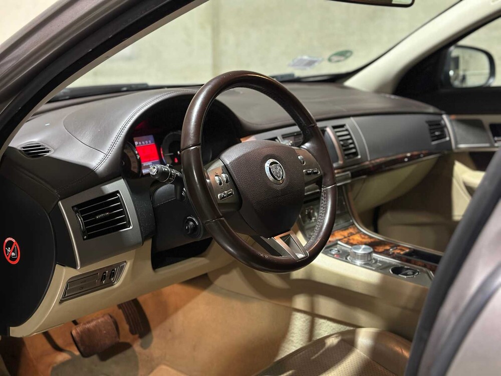 Jaguar XF 2.7D V6 Luxury 207hp 2008, 69-HXG-3 Youngtimer
