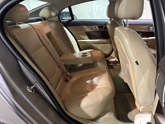 Jaguar XF 2.7D V6 Luxus 207PS 2008, 69-HXG-3 Youngtimer