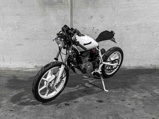 Luxus-, Sport- und Oldtimer in Tiel