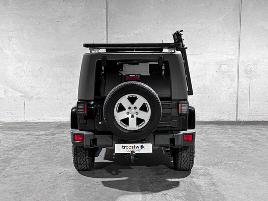 Jeep Wrangler Unlimited 3.8 Sahara 199pk 2007, 45-NHZ-8 Youngtimer