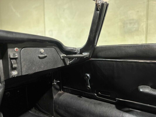 Jaguar E-TYPE Convertible Series III 5.3 V12 S3 272hp 1973, 67-YA-42