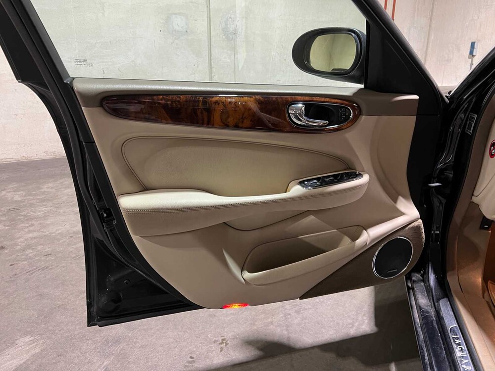 Jaguar XJ 3.5 V8 258pk 2003, NL-Kenteken 