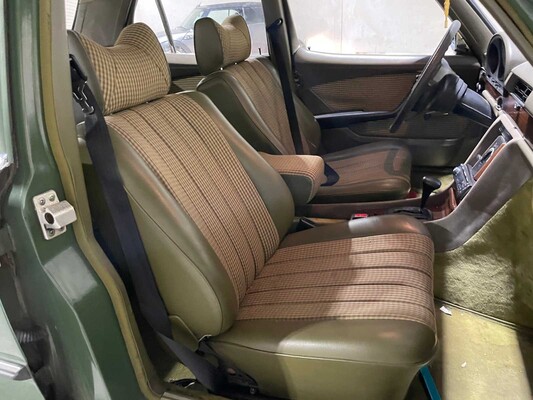 Mercedes-Benz 280 S 116hp 1980 S-Class, Z-263-DX