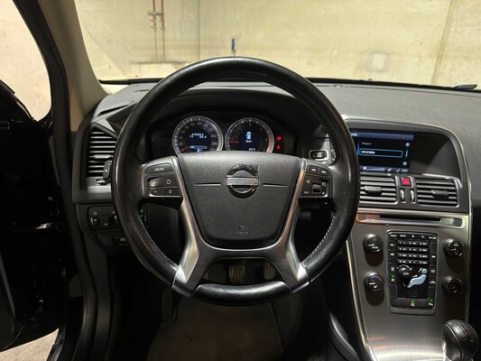 Volvo XC60 2.0 D4 5-cylinder Momentum 163hp 2012, KT-999-X