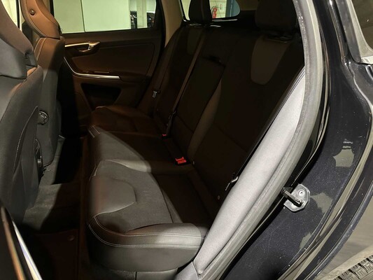 Volvo XC60 2.0 D4 5-cylinder Momentum 163hp 2012, KT-999-X