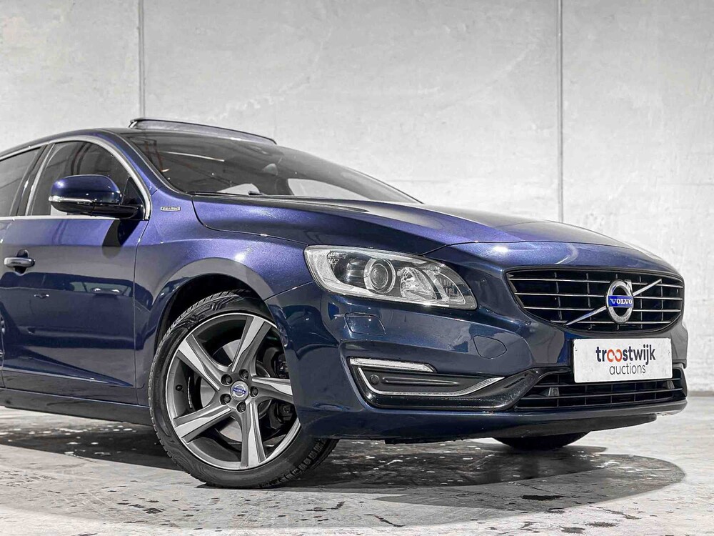 Volvo V60 2.4 D6 AWD Plug-In Hybrid Summum 286pk 2014, 4-TJX-19
