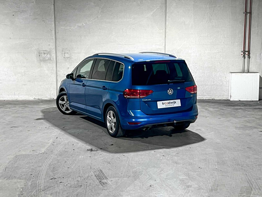 Volkswagen Touran 1.4 TSI Connected Series -Automaat- 150pk 2016, JS-249-R