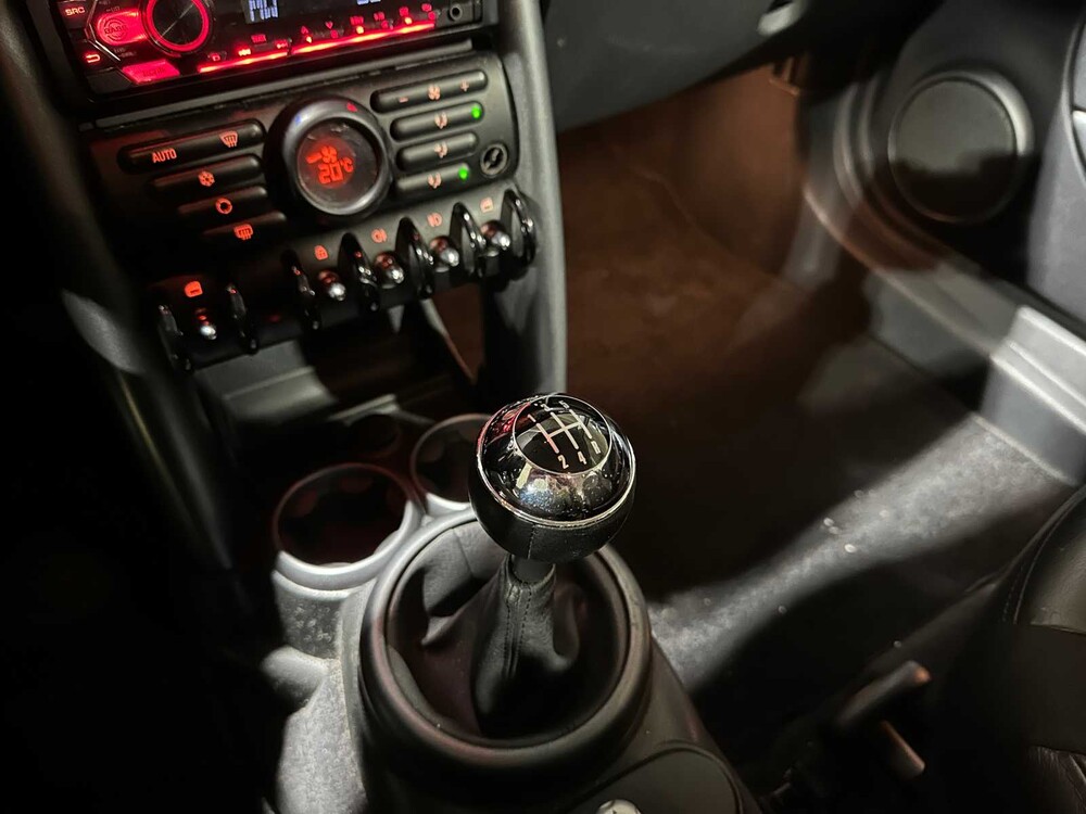 Mini 1.6 Cooper RC31 116pk 2004, ZB-260-B