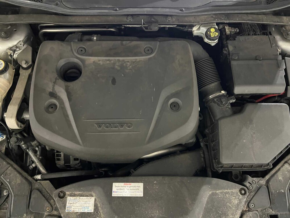 Volvo V40 2.0 D2 Momentum 120pk 2015, GH-539-N