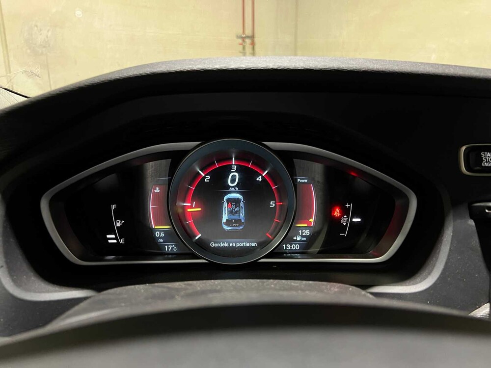 Volvo V40 2.0 D2 Momentum 120pk 2015, GH-539-N