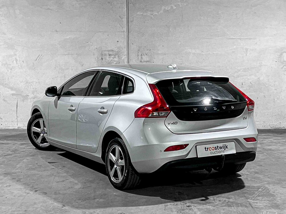 Volvo V40 2.0 D2 Momentum 120pk 2015, GH-539-N