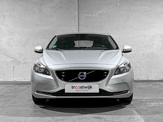 Volvo V40 2.0 D2 Momentum 120hp 2015, GH-539-N