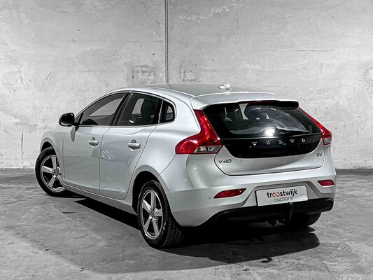 Volvo V40 2.0 D2 Momentum 120hp 2015, GH-539-N