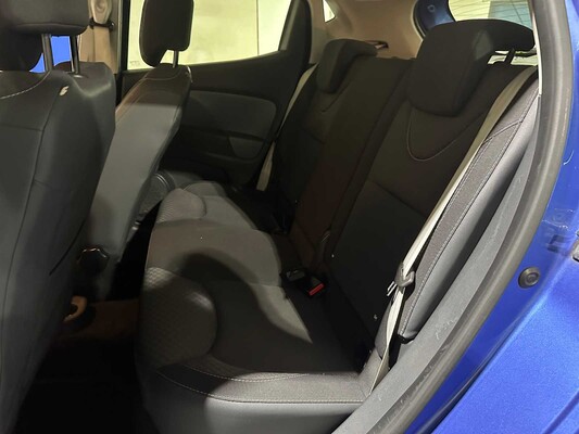 Renault Clio 1.2 GT (Automatic) 120hp 2015, RZ-409-B