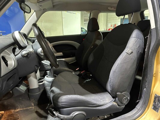 Mini 1.6 Cooper Pepper 116hp 2003, 68-LV-NN
