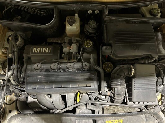 Mini 1.6 Cooper Pepper 116hp 2003, 68-LV-NN