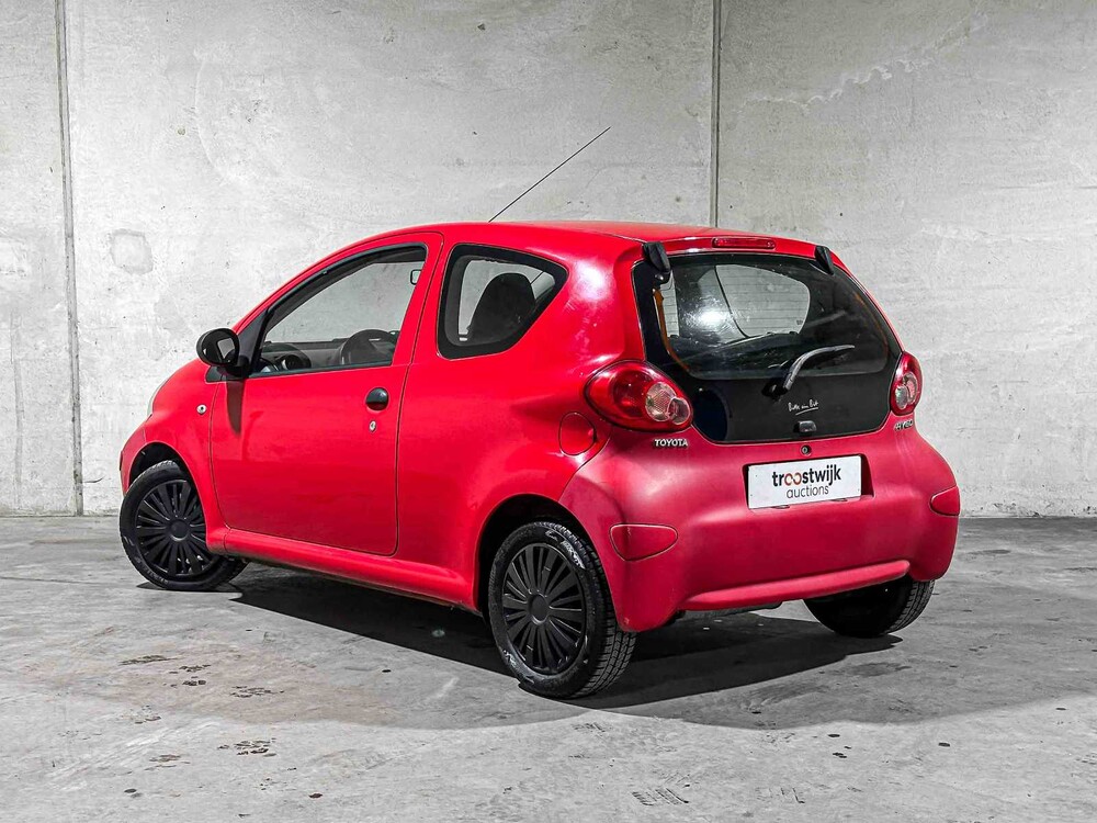 Toyota Aygo 1.0-12V 68pk 2006, 69-SV-DF