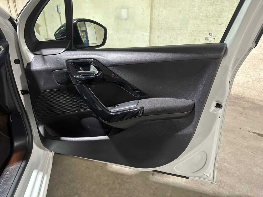 Peugeot 208 1.6 BlueHDi Blue Lease Premium 99pk 2015, HS-789-P