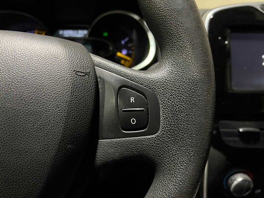 Renault Clio 0.9 TCe Expression 90hp 2015, GZ-530-J