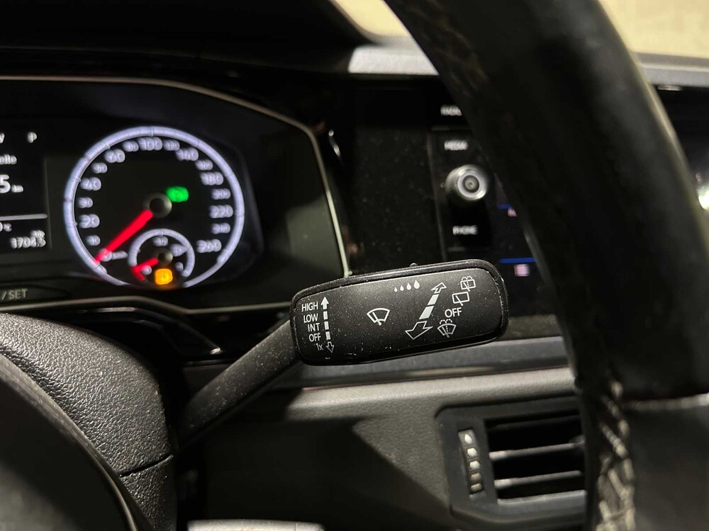 Volkswagen Polo 1.0 TSI Highline 95pk 2018, TV-558-N