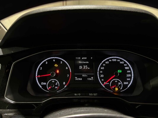 Volkswagen Polo 1.0 TSI Highline 95hp 2018, TV-558-N