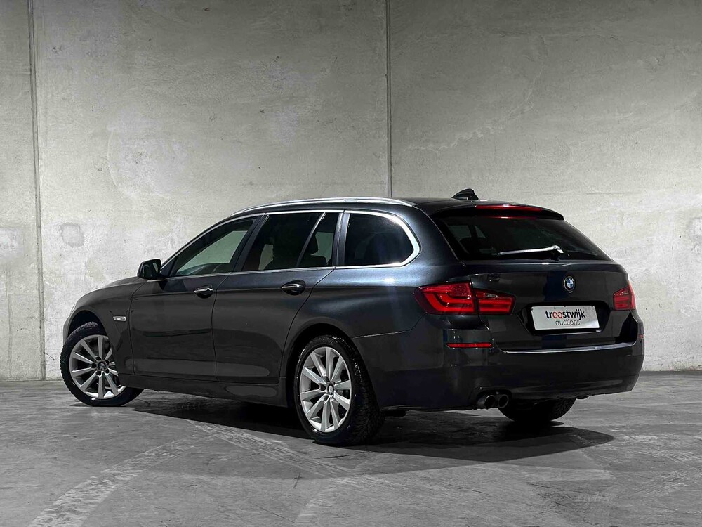 BMW 528i Touring High Executive 258hp 2011 5-Series, 55-PFG-7