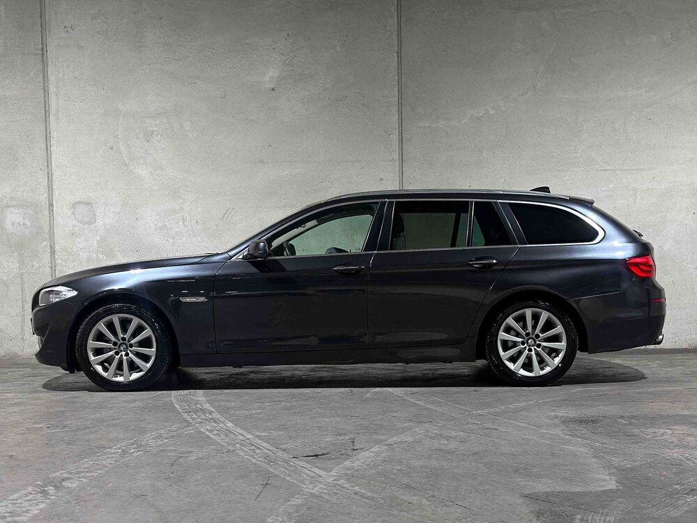 BMW 528i Touring High Executive 258hp 2011 5-Series, 55-PFG-7