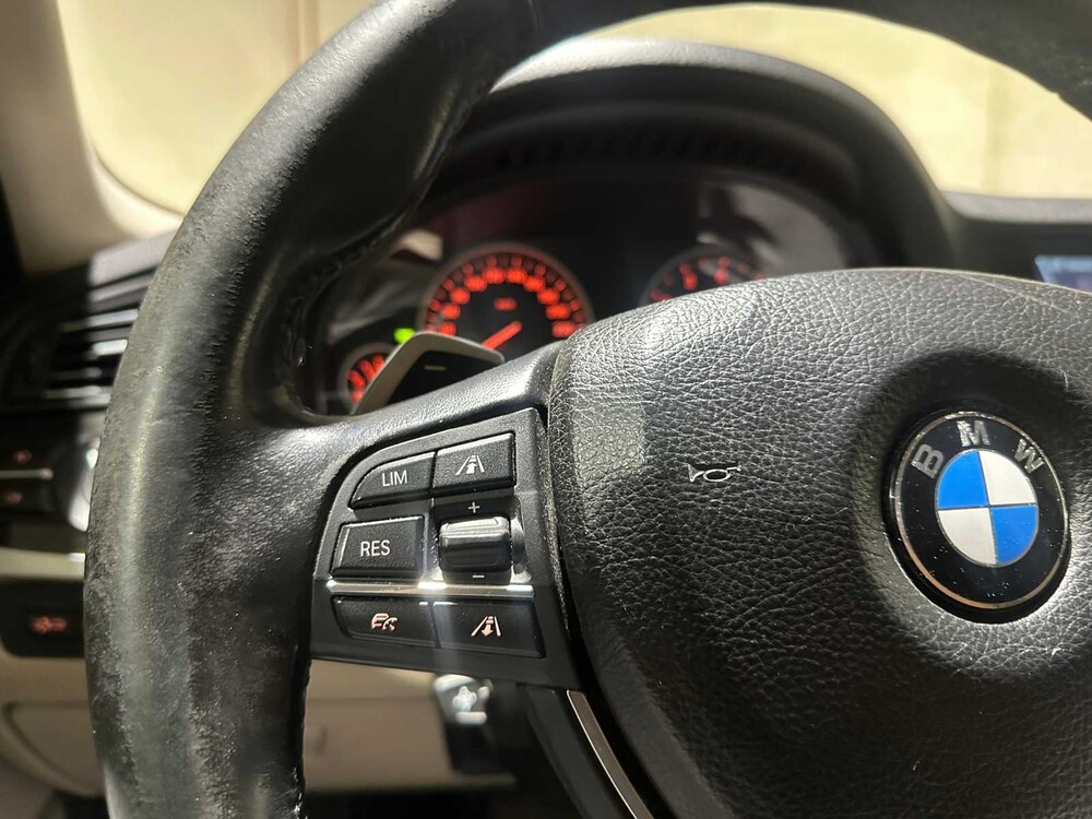 BMW 528i Touring High Executive 258hp 2011 5-Series, 55-PFG-7