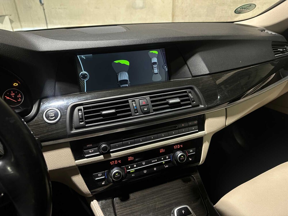 BMW 528i Touring High Executive 258hp 2011 5-Series, 55-PFG-7