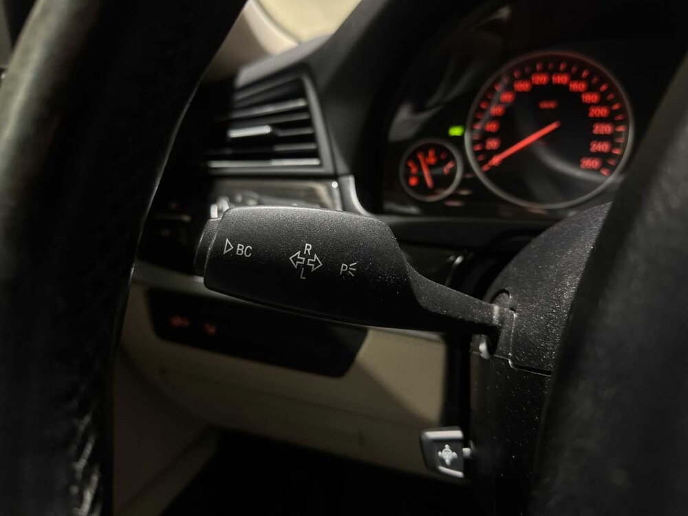 BMW 528i Touring High Executive 258hp 2011 5-Series, 55-PFG-7