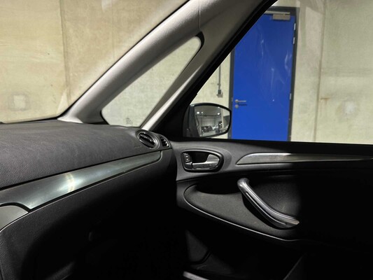 Ford S-Max 2.0 Trend 145hp 2010, 82-LGN-3