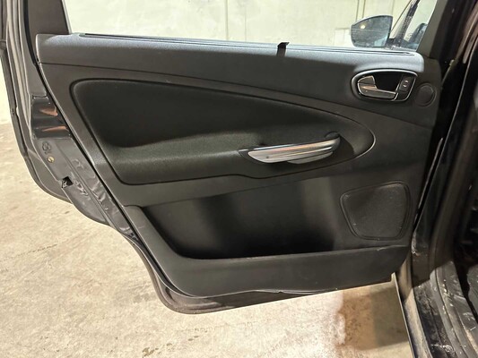 Ford S-Max 2.0 Trend 145hp 2010, 82-LGN-3