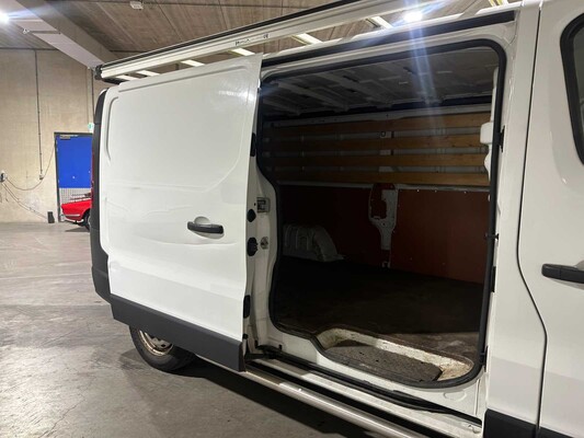 Renault Trafic 1.6 dCi T29 Comfort Commercial Vehicle 121hp 2018, V-070-RL