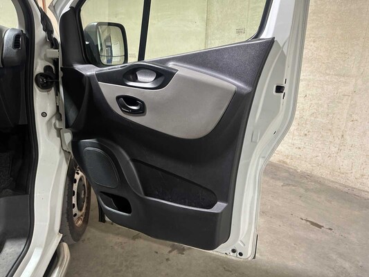 Renault Trafic 1.6 dCi T29 Comfort Commercial Vehicle 121hp 2018, V-070-RL