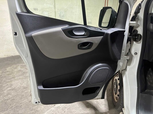 Renault Trafic 1.6 dCi T29 Comfort Commercial Vehicle 121hp 2018, V-070-RL