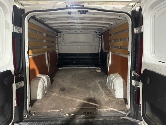 Renault Trafic 1.6 dCi T29 Comfort Commercial Vehicle 121hp 2018, V-070-RL