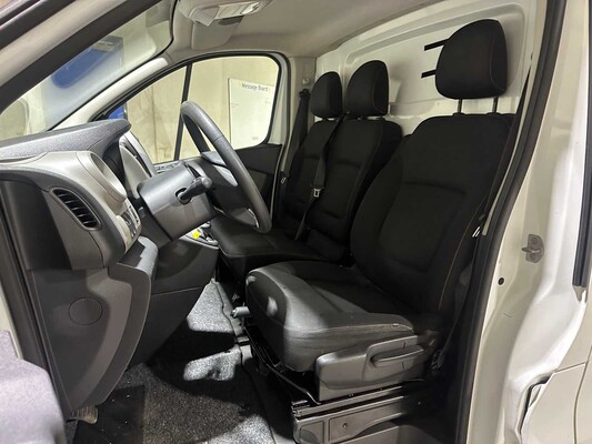 Renault Trafic 1.6 dCi T29 Comfort Commercial Vehicle 121hp 2018, V-070-RL