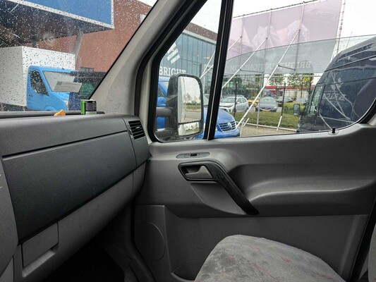 Volkswagen Crafter 35 2.5 TDI L3 DC Rigid 109hp 2010, 2-VKN-76
