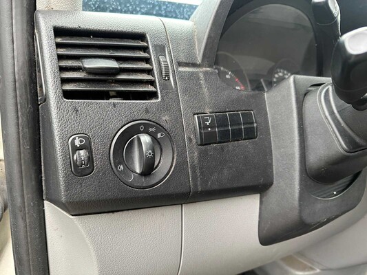Volkswagen Crafter 35 2.5 TDI L3 DC Rigid 109hp 2010, 2-VKN-76