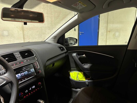 Volkswagen Polo 1.2 TSI Comfortline (Automatic) 90hp 2016, JK-564-N