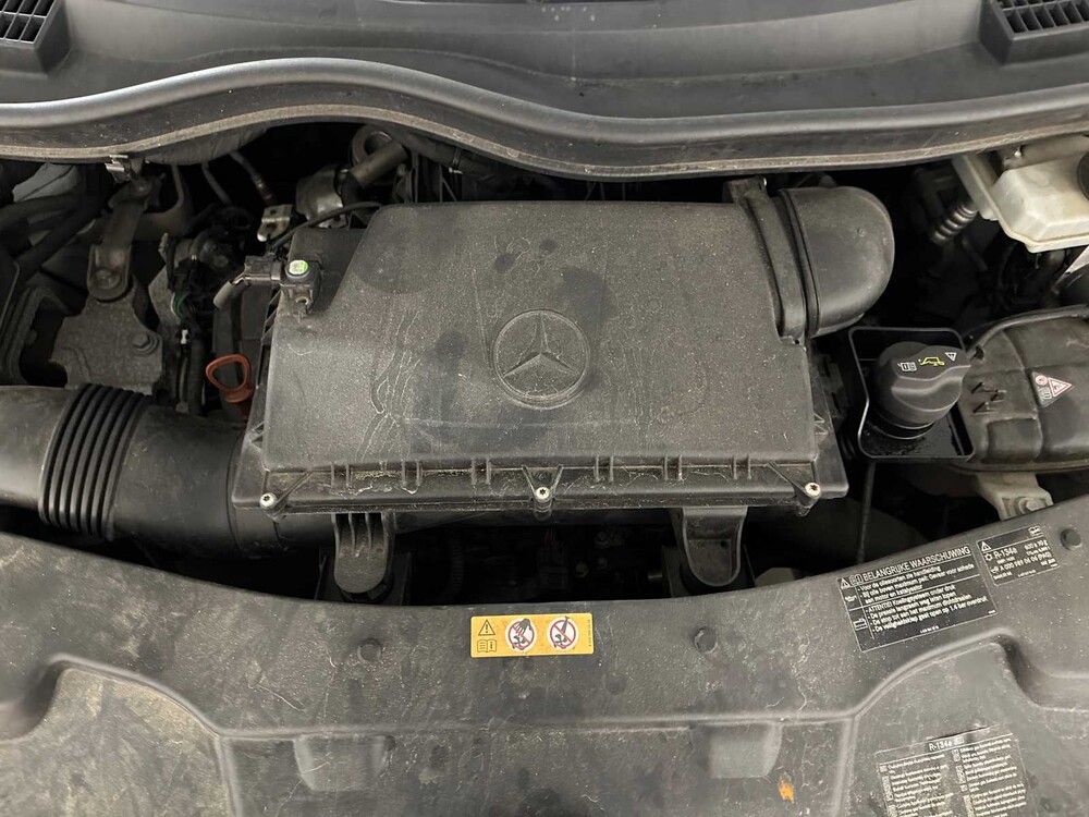 Mercedes-Benz Vito 111 CDI Lang Bestelauto van Het Jaar Editie 114pk 2017 Bedrijfswagen, V-815-GK