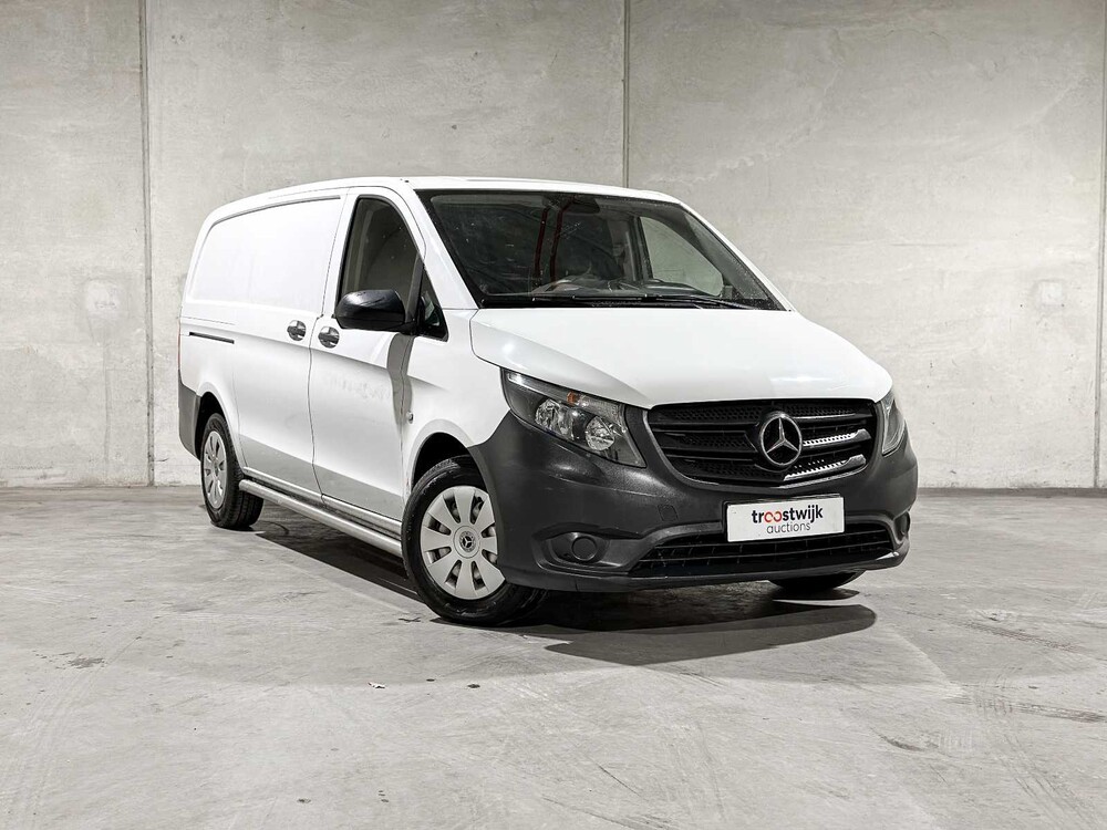 Mercedes-Benz Vito 111 CDI Lang Bestelauto van Het Jaar Editie 114pk 2017 Bedrijfswagen, V-815-GK