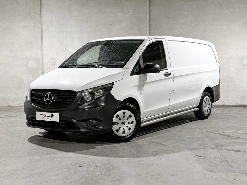 Mercedes-Benz Vito 111 CDI Lang Bestelauto van Het Jaar Editie 114pk 2017 Bedrijfswagen, V-815-GK