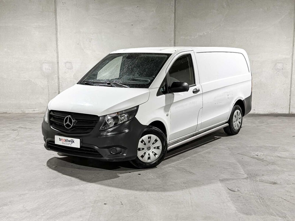 Mercedes-Benz Vito 111 CDI Lang Bestelauto van Het Jaar Editie 114pk 2017 Bedrijfswagen, V-815-GK