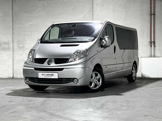 Passenger cars and commercial vehicles in Tiel