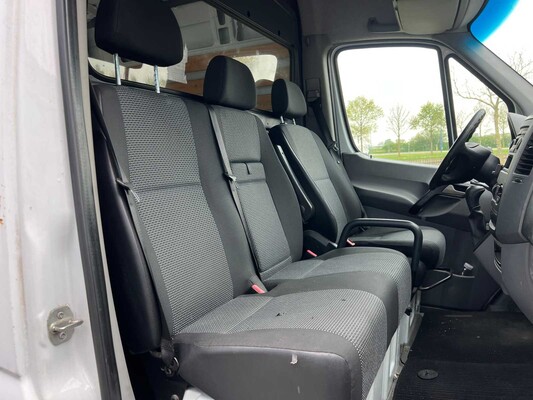 Mercedes-Benz Sprinter 510 2.2 CDI 366 Commercial Vehicle 95hp 2011, 8-VNG-54
