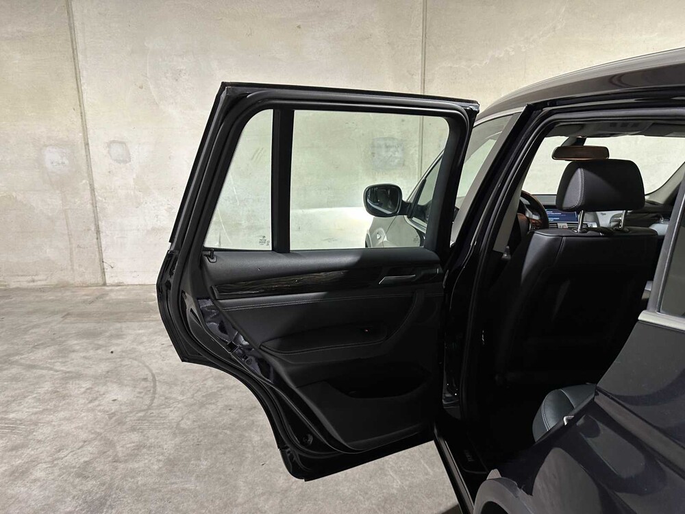 BMW X3 xDrive20d High Executive 184pk 2011, 46-SNN-5