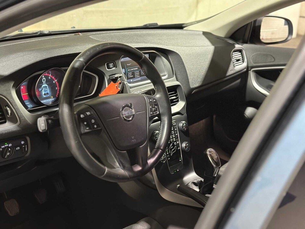 Volvo V40 1.6 T3 Kinetic 150pk 2012, 53-XVV-5