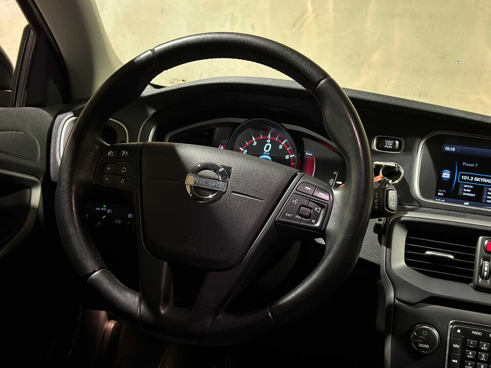Volvo V40 1.6 T3 Kinetic 150pk 2012, 53-XVV-5