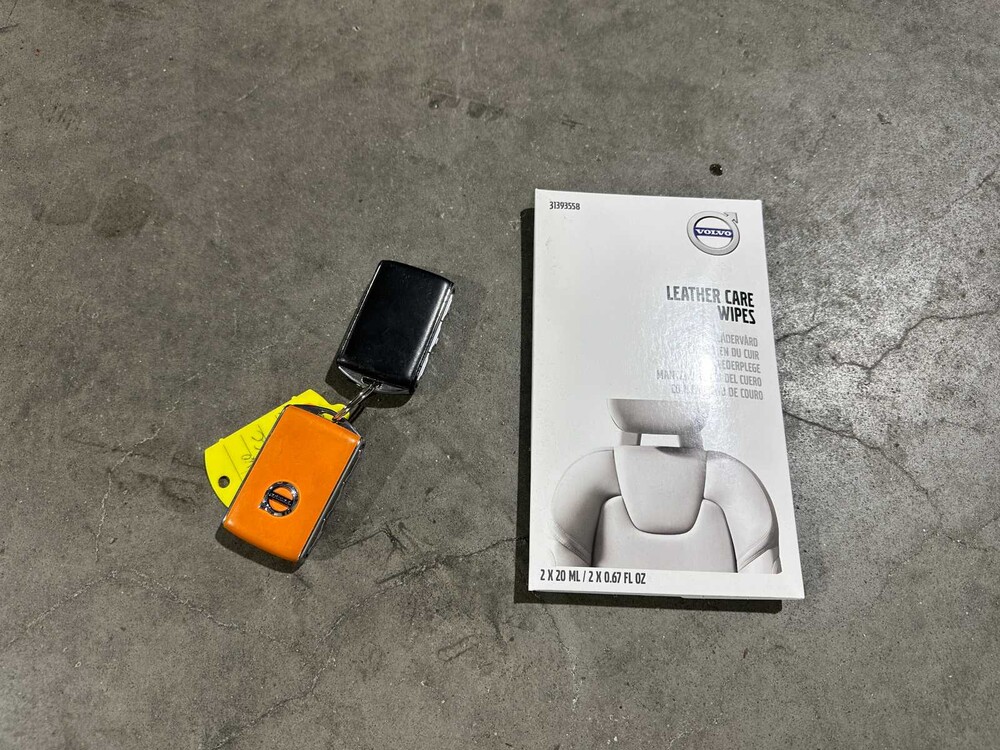 Volvo V90 Cross Country 2.0 B6 AWD Pro 299PS 2020, J-525-DK